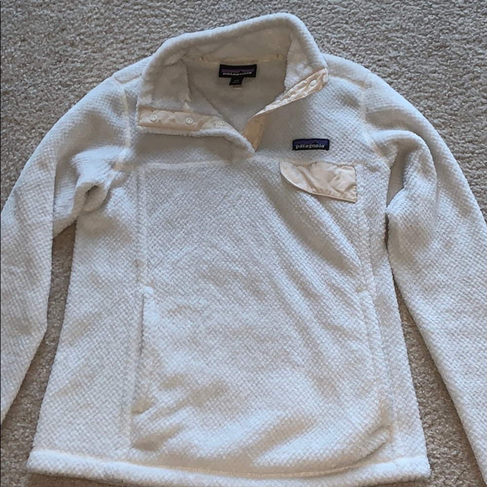 A white patagonia sweatshirt